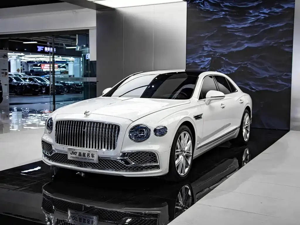 Bentley Flying Spur — фото 1