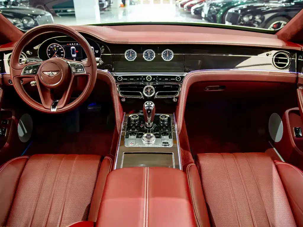 Bentley Flying Spur — фото 6