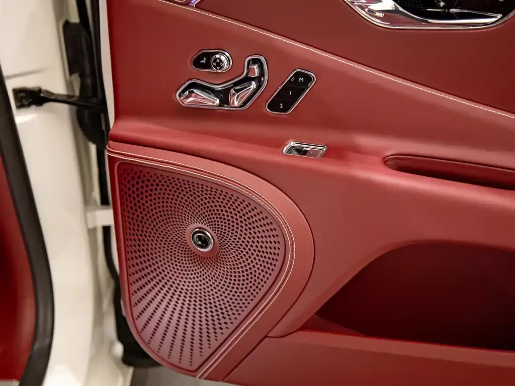 Bentley Flying Spur — фото 7