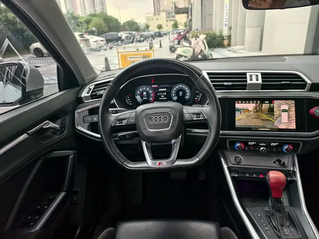 Audi Q3 2021 из CN, фото 4