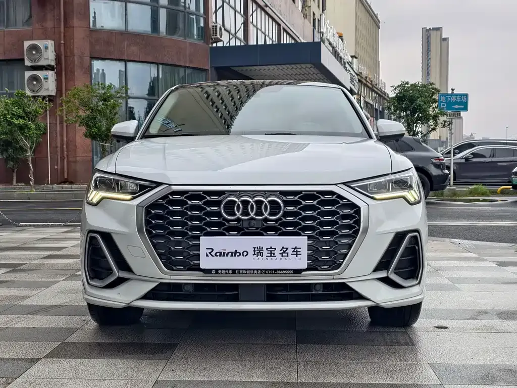 Audi Q3 2021 из CN, фото 6