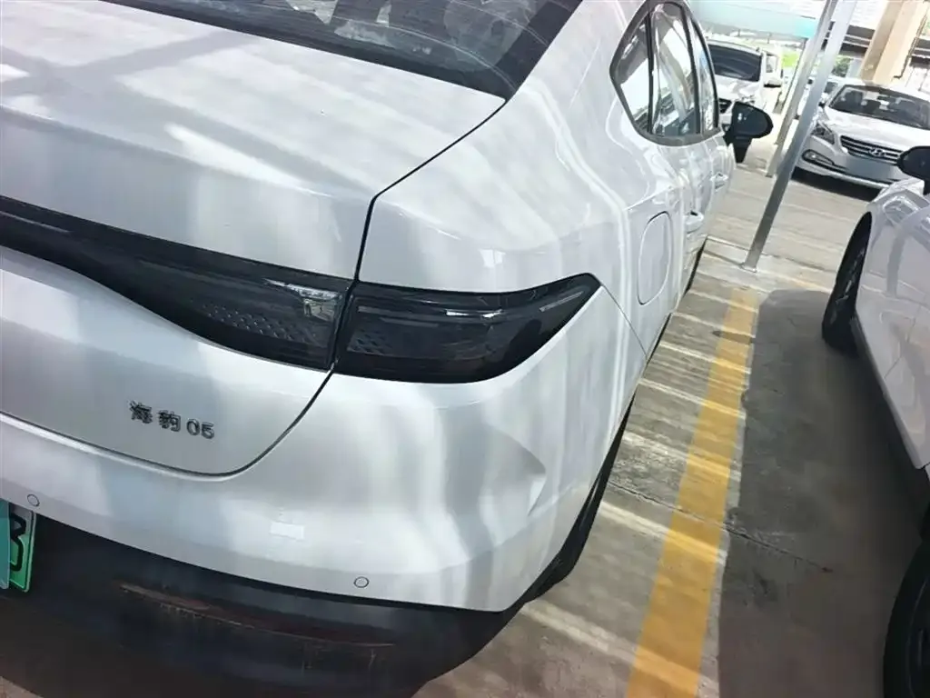 BYD Seal 05 DM-i — фото 7