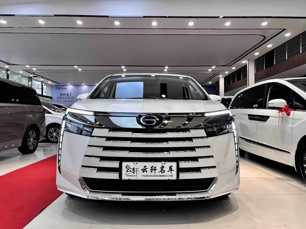 GAC Motor 传祺E8 PHEV — фото 7