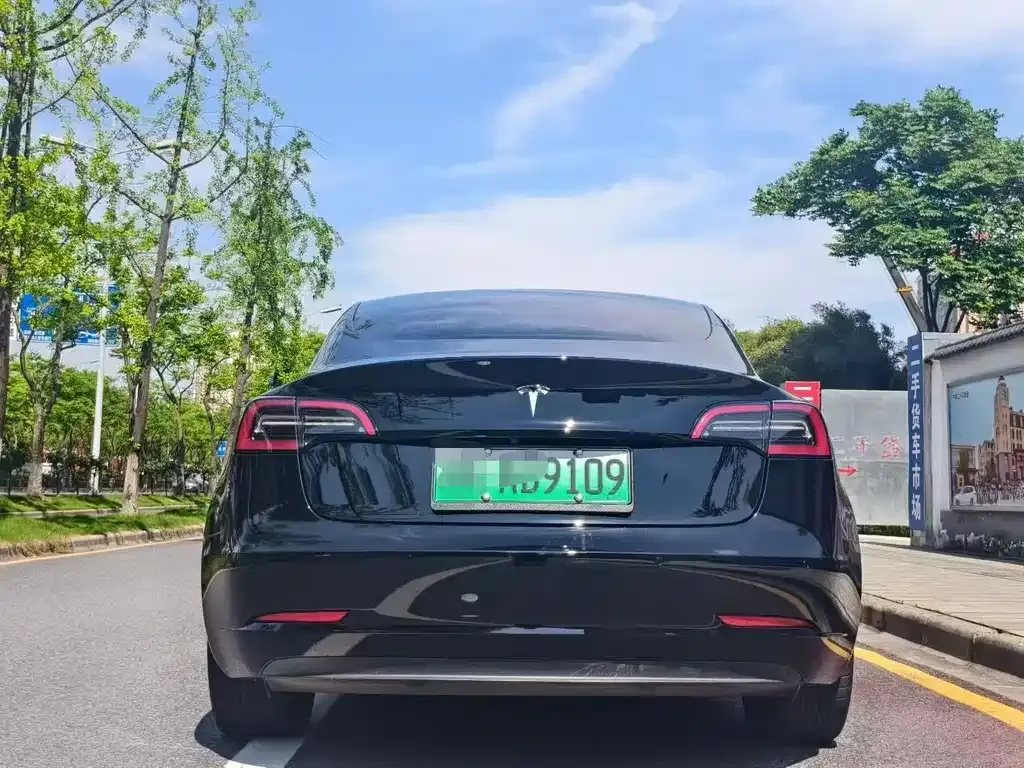 Tesla Model 3 — фото 6