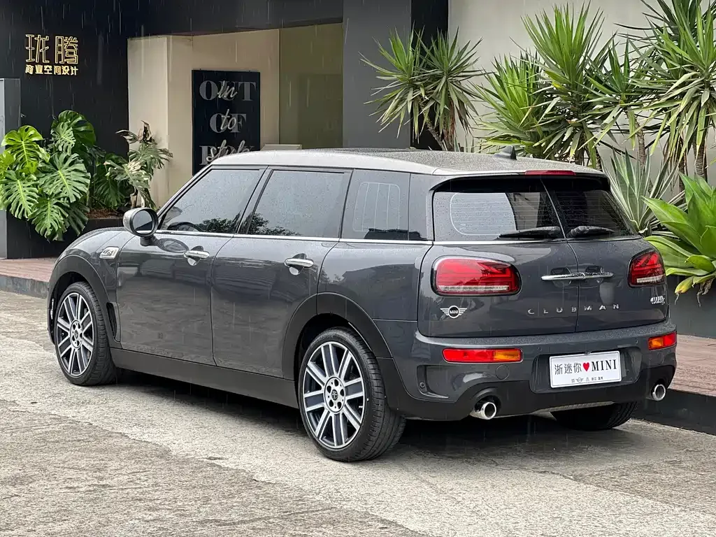 MINI Clubman — фото 9