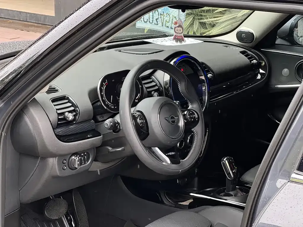 MINI Clubman — фото 6