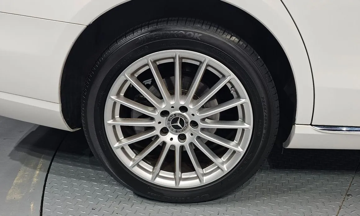 Mercedes-Benz E-Class 2021 из KR, фото 4