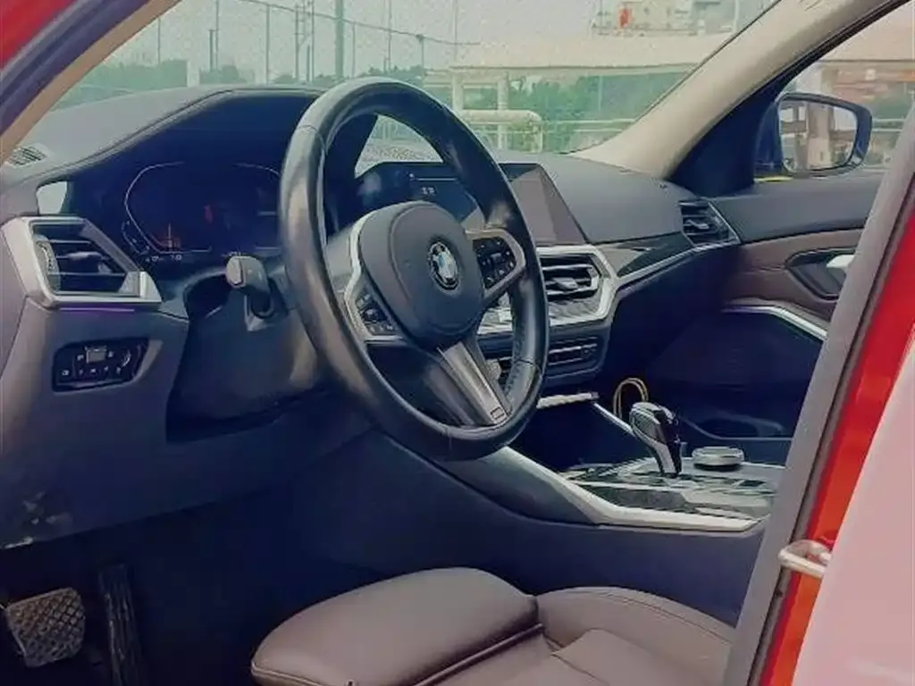 BMW 3 Series 2022 из CN, фото 9