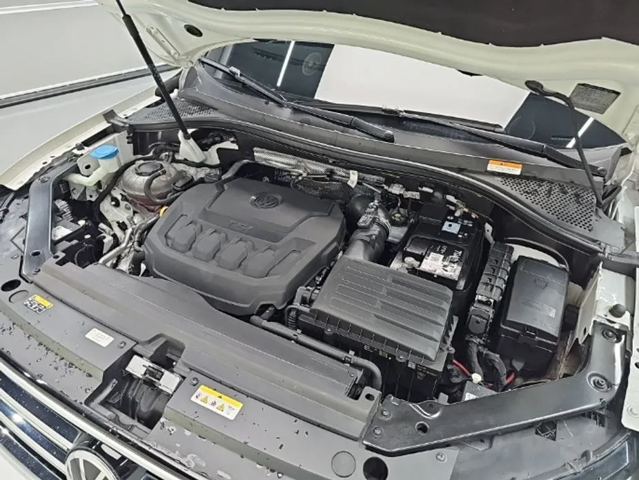 Volkswagen Tiguan — фото 6