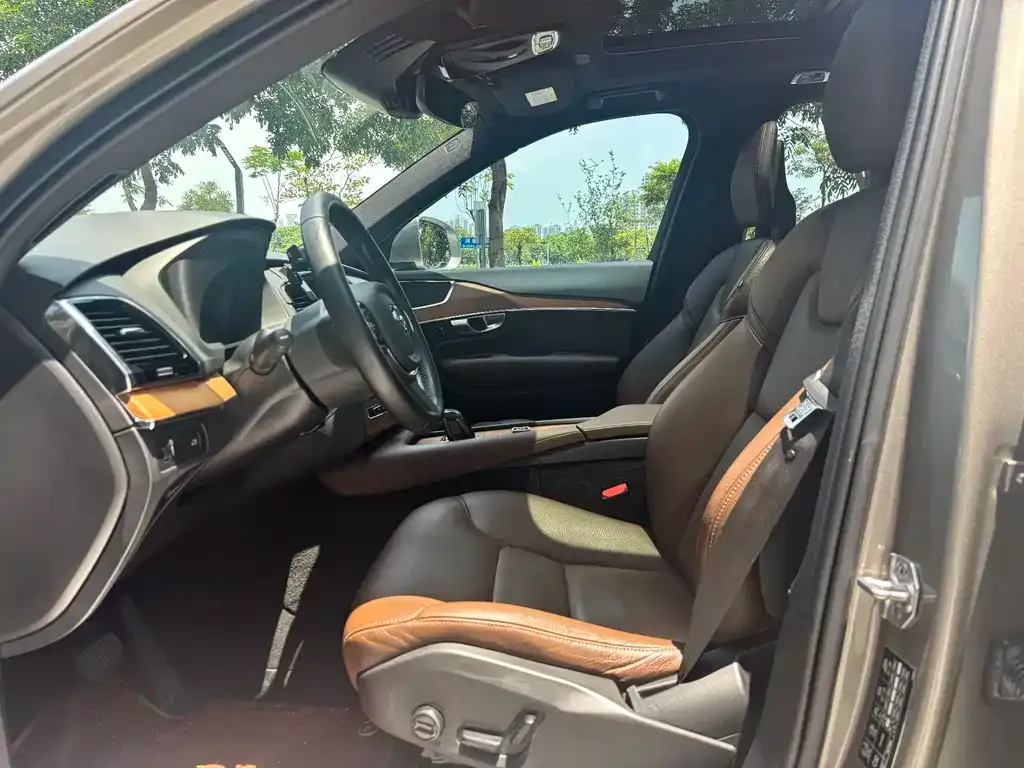Volvo XC90 2021 из CN, фото 10