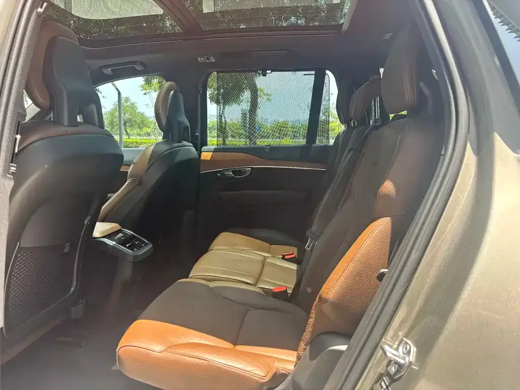 Volvo XC90 2021 из CN, фото 4