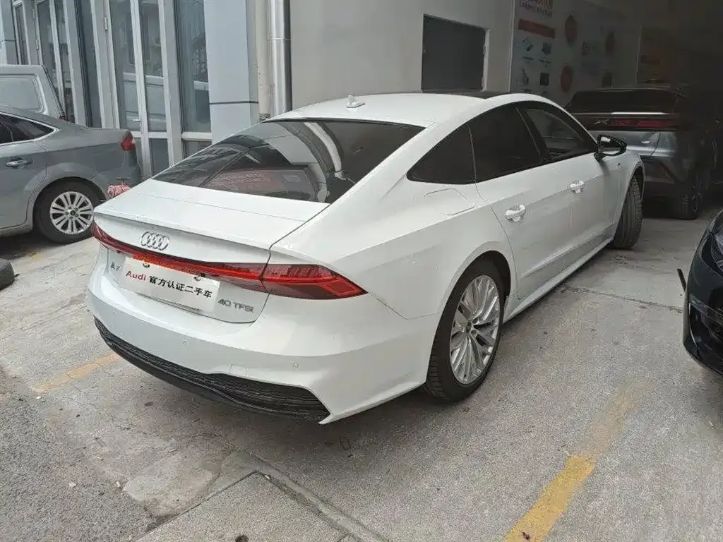 Audi A7 2021 из CN, фото 6