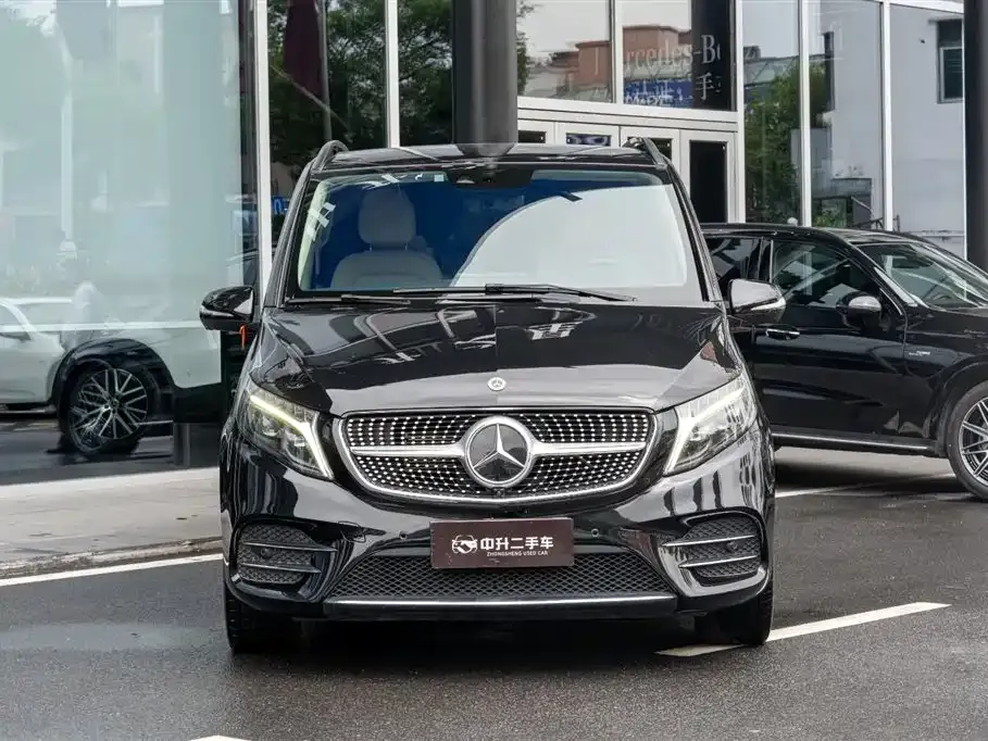 Mercedes-Benz V-Class — фото 10