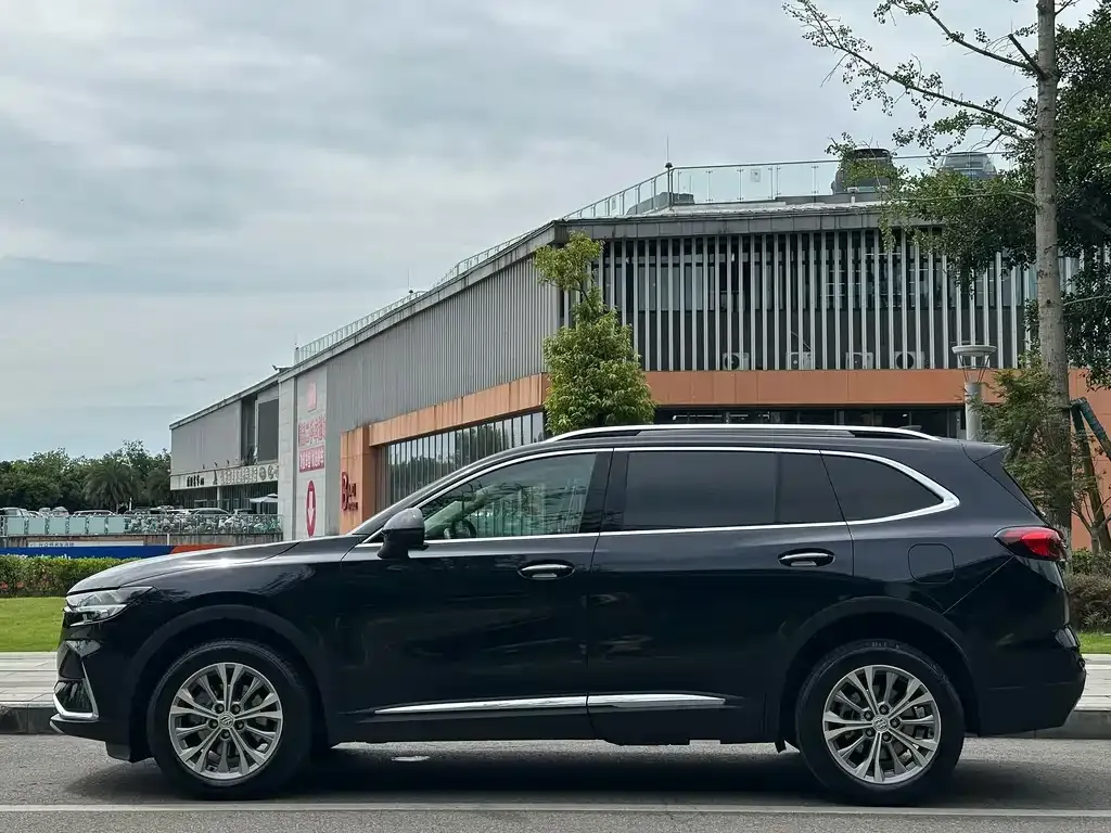 Buick Envision Plus — фото 2