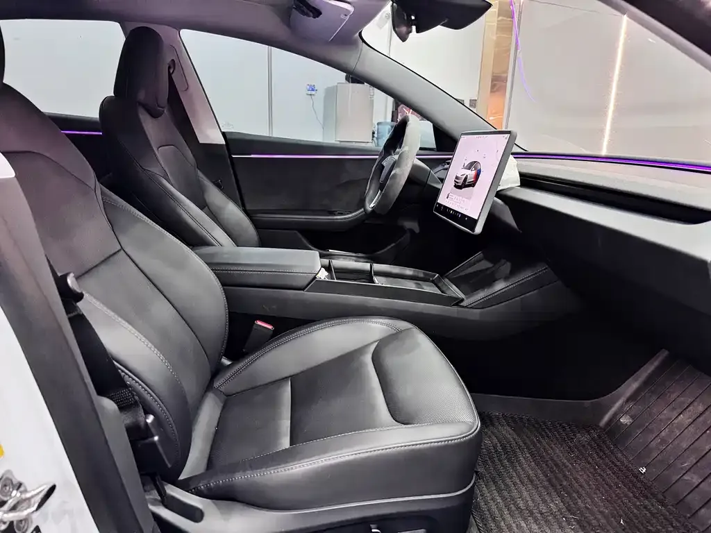 Tesla Model 3 — фото 4