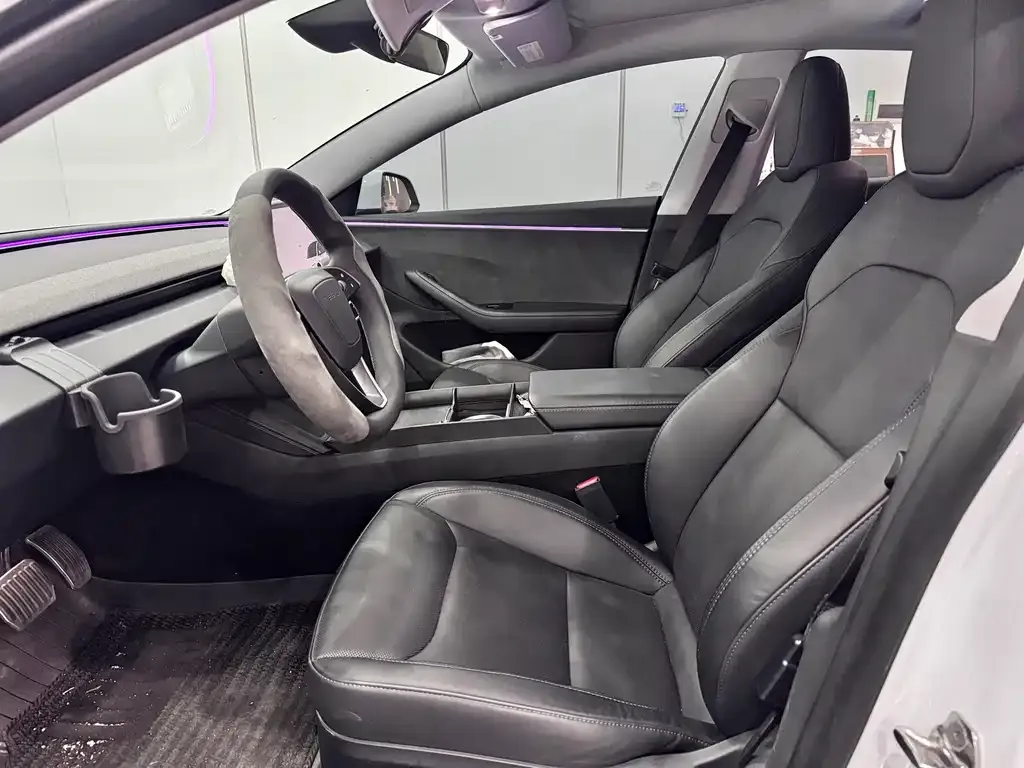 Tesla Model 3 — фото 6