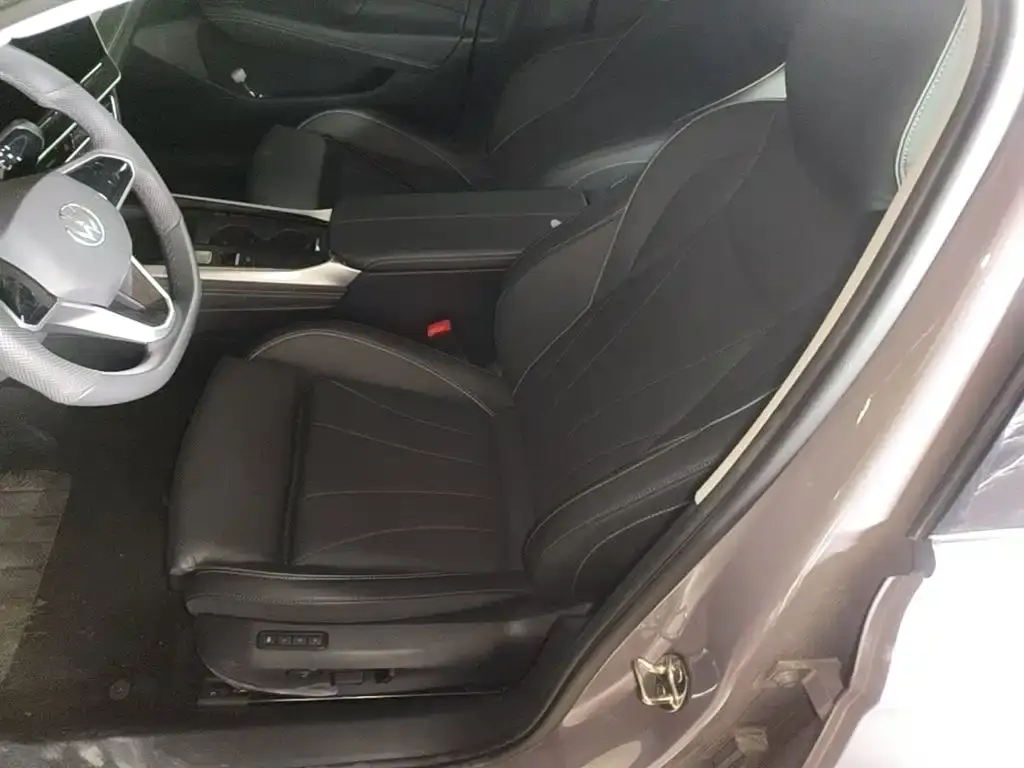 Volkswagen Passat — фото 3
