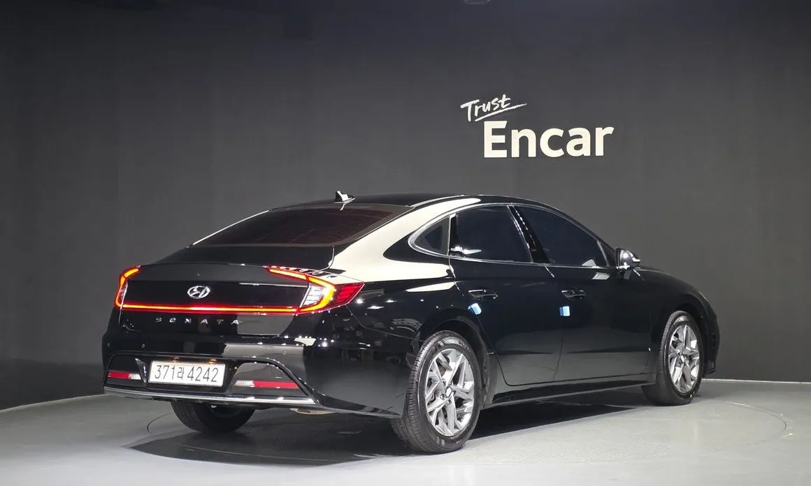 Hyundai Sonata 2023 из KR, фото 2