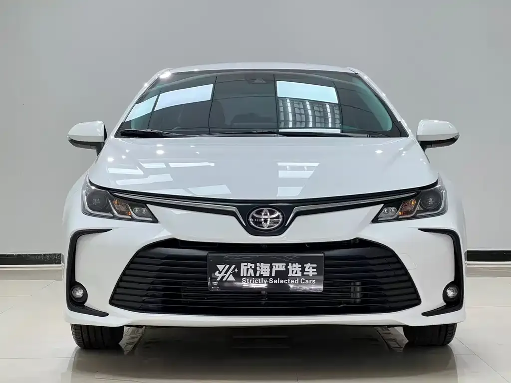 Toyota Corolla — фото 4