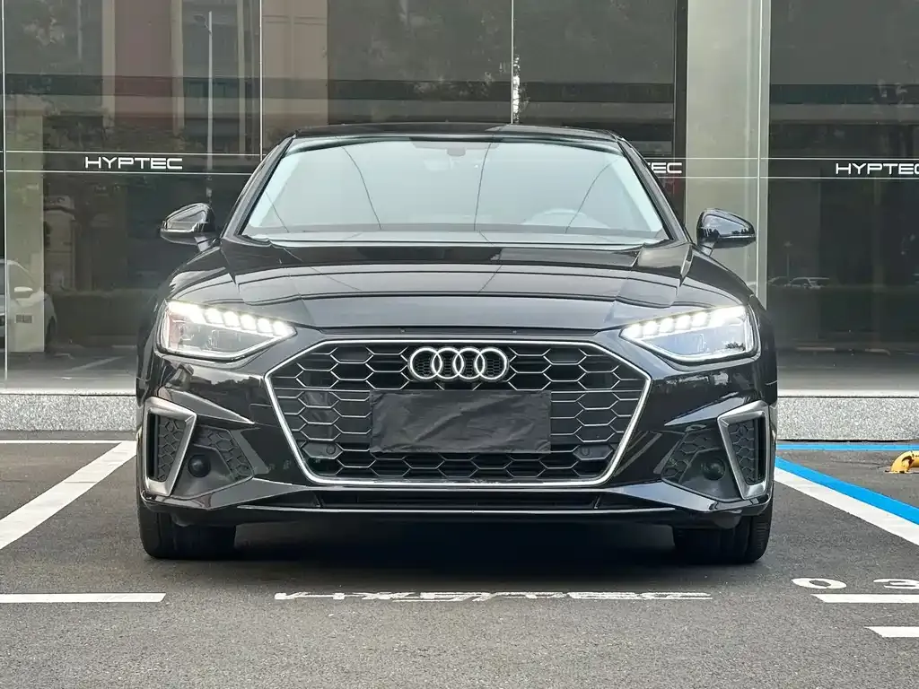 Audi A4L — фото 9