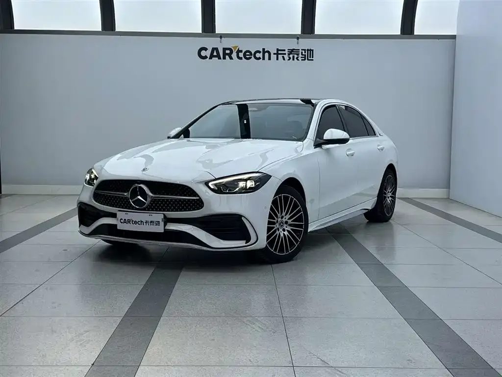 Mercedes-Benz C-Class — фото 1