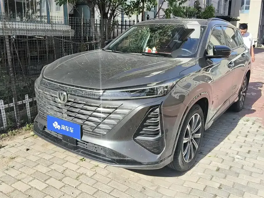 Changan CS75PLUS — фото 1