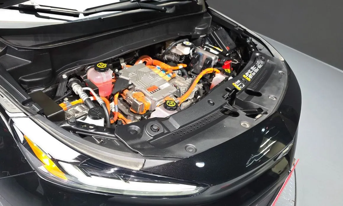 Chevrolet (GM Daewoo) Bolt EUV 2023 из KR, фото 8