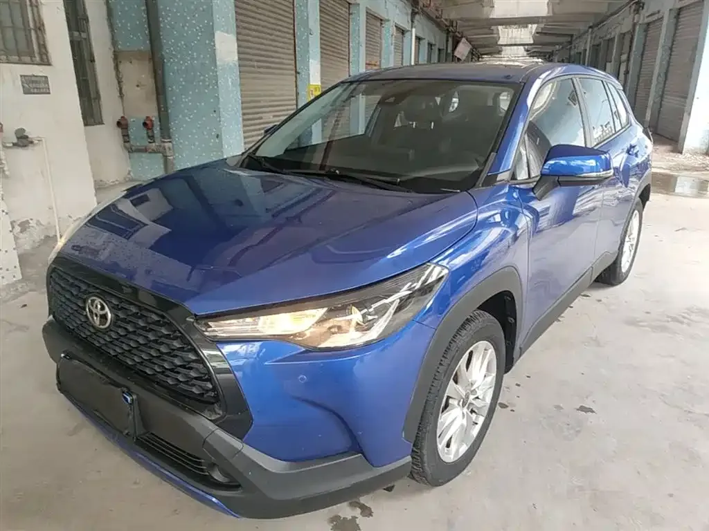 Toyota Corolla Cross — фото 1