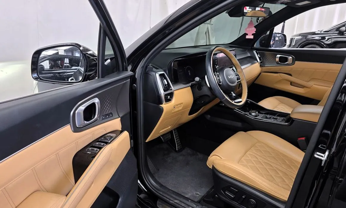Kia Sorento — фото 8