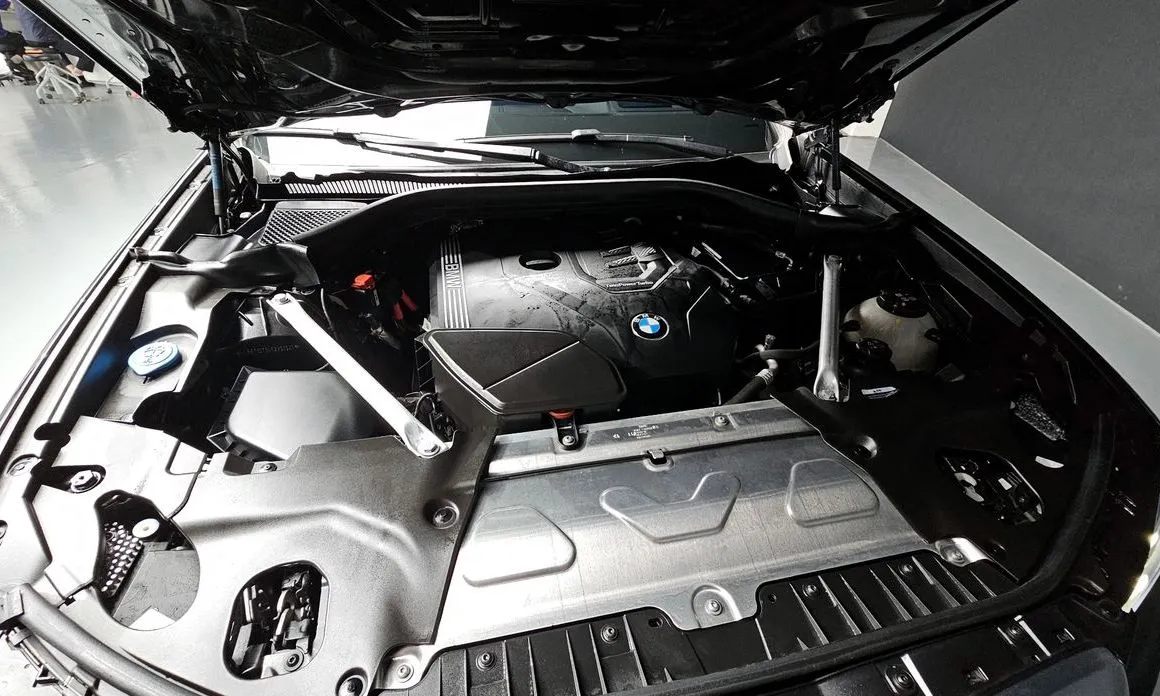 BMW X4 2024 из KR, фото 9