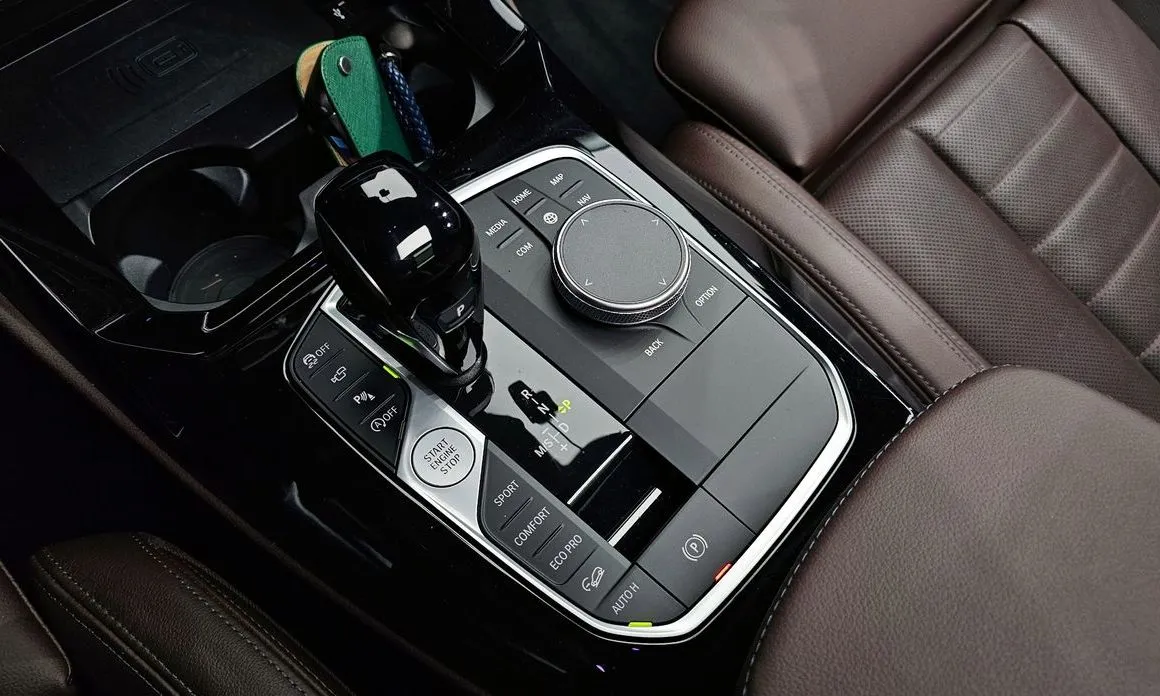 BMW X4 2024 из KR, фото 2