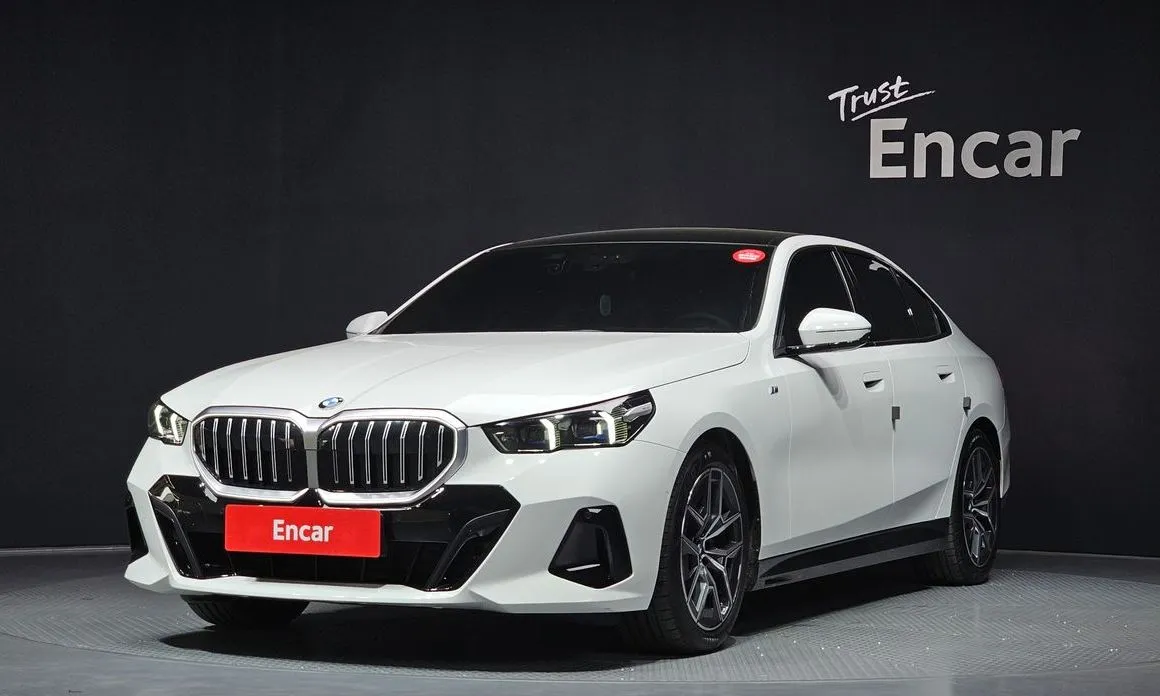 BMW 5-Series 2024 из KR, фото 1