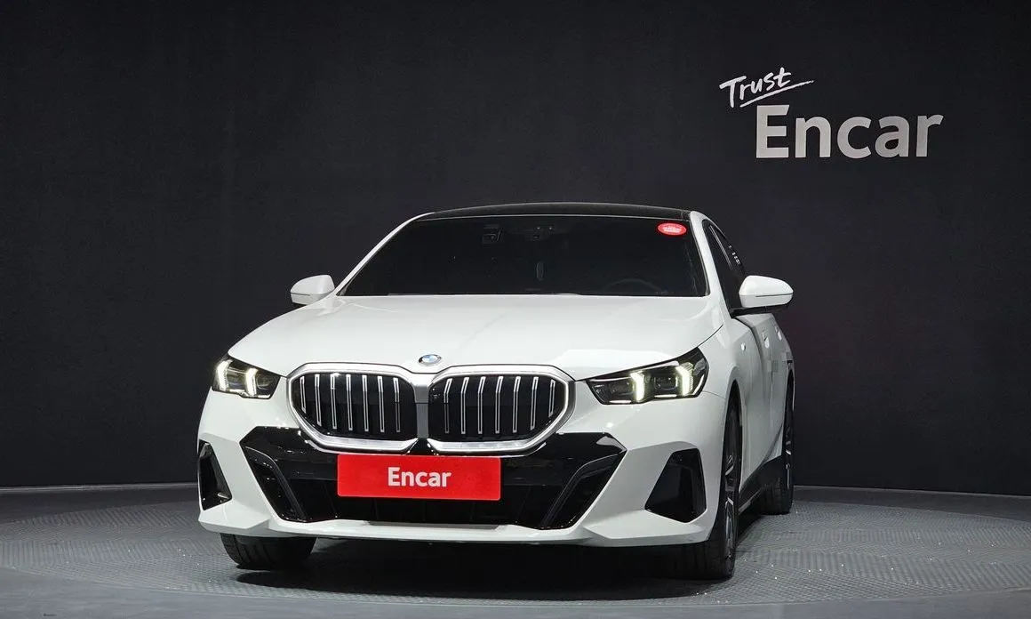 BMW 5-Series 2024 из KR, фото 9