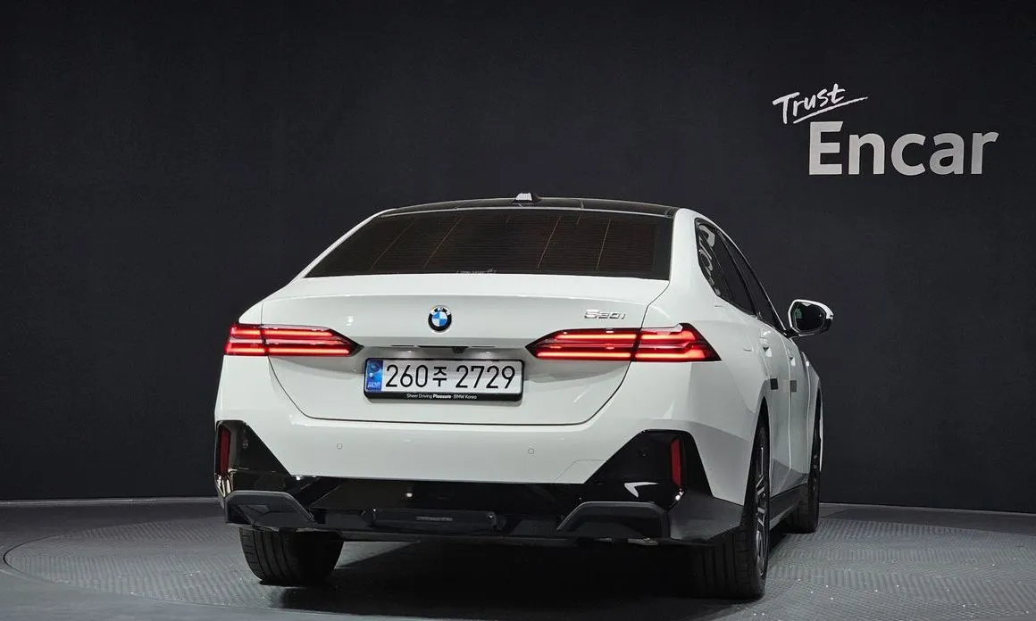 BMW 5-Series 2024 из KR, фото 6