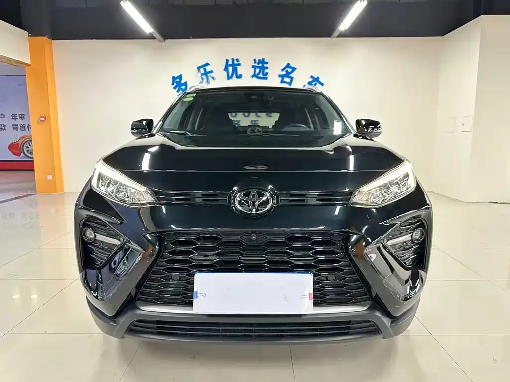 Toyota Wildlander — фото 10