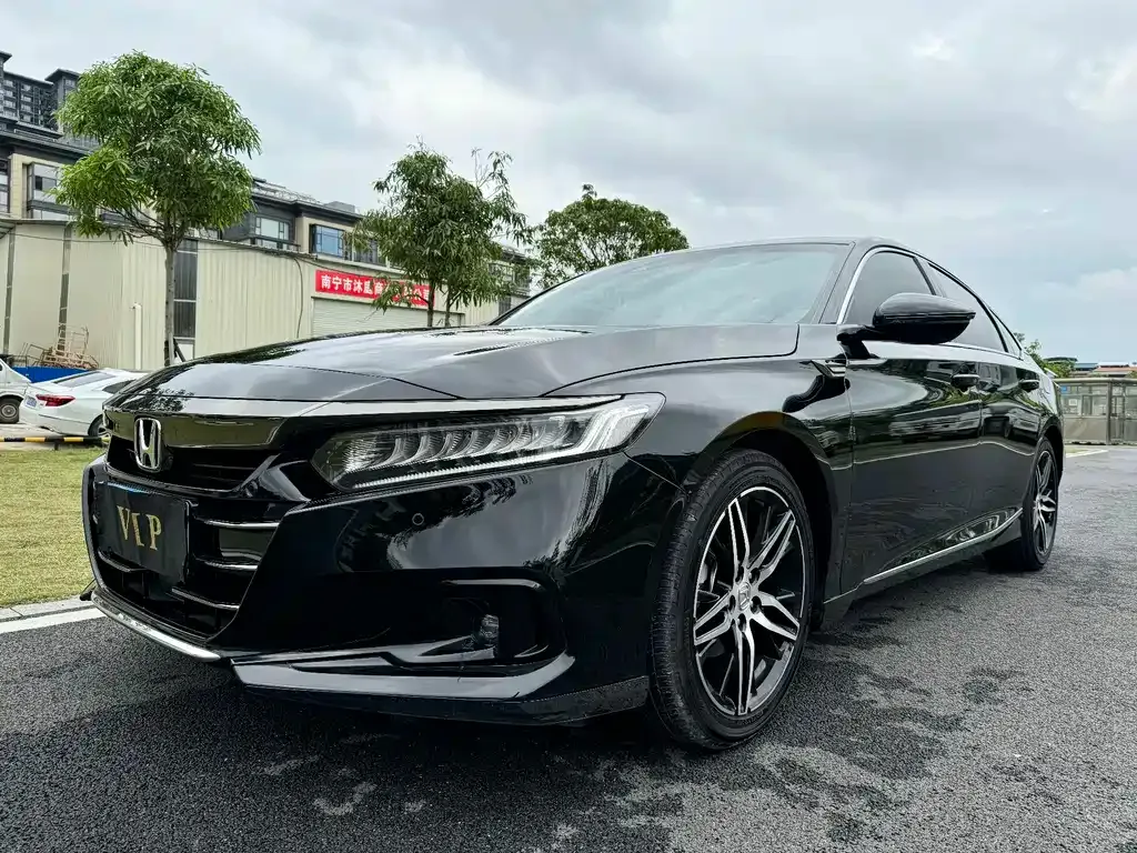 Honda Accord — фото 5
