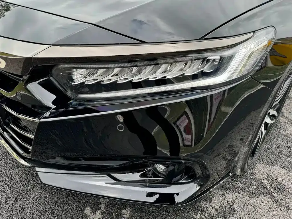Honda Accord — фото 10