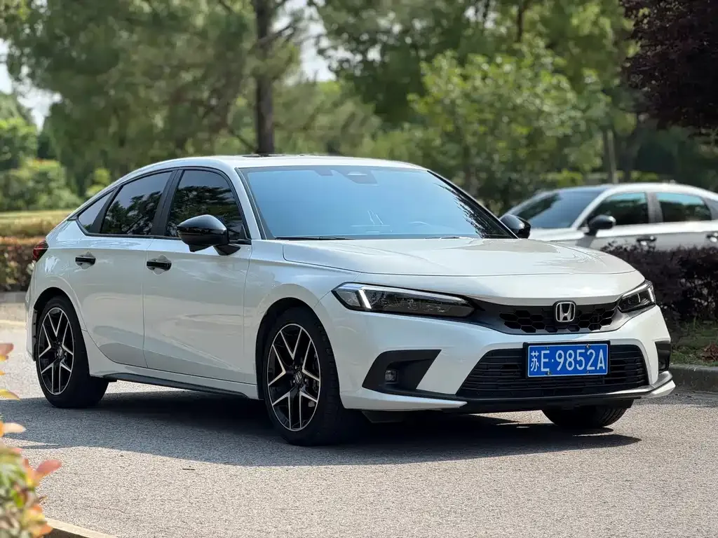 Honda Civic — фото 10