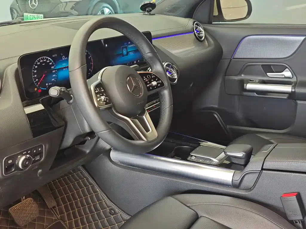 Mercedes-Benz GLA — фото 7