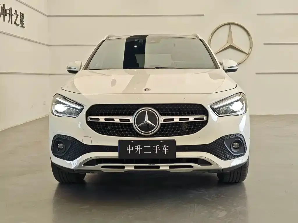 Mercedes-Benz GLA — фото 8