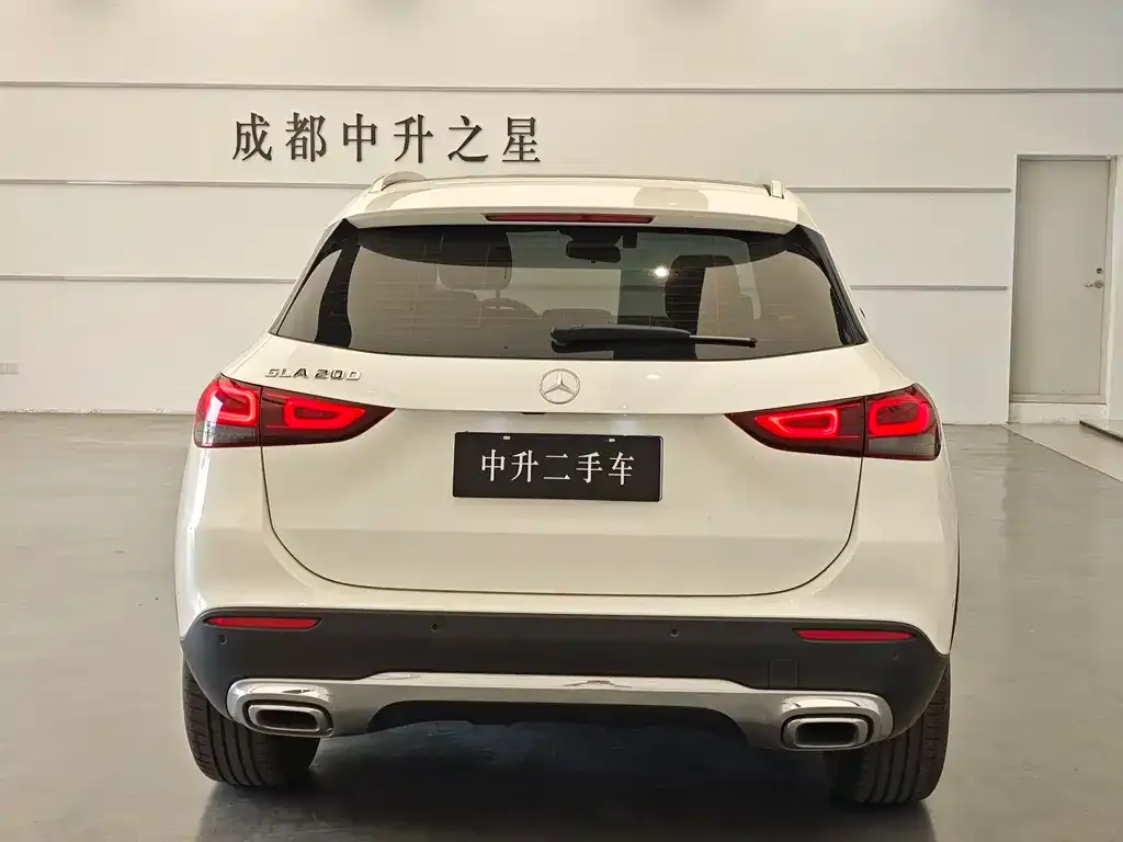 Mercedes-Benz GLA — фото 10