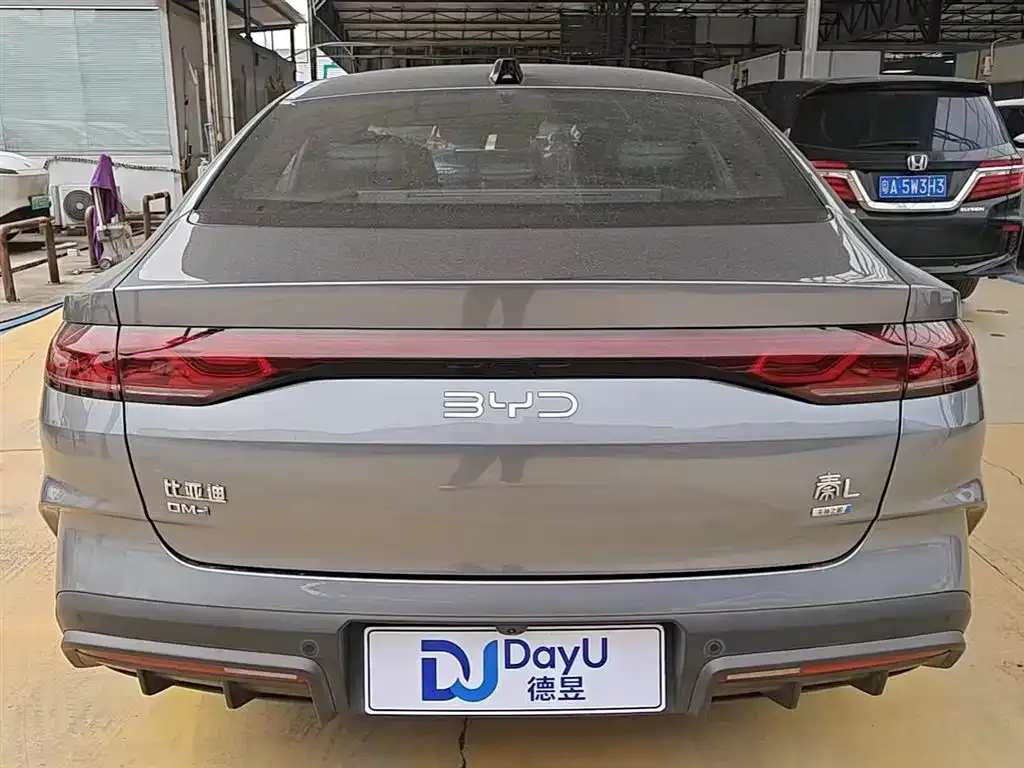 BYD Qin L — фото 2