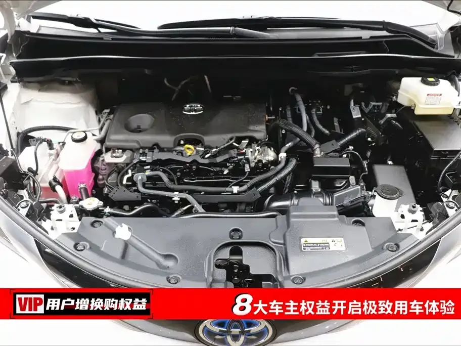 Toyota Granvia — фото 10