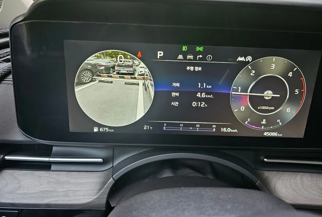 Kia Carnival 2023 из KR, фото 2