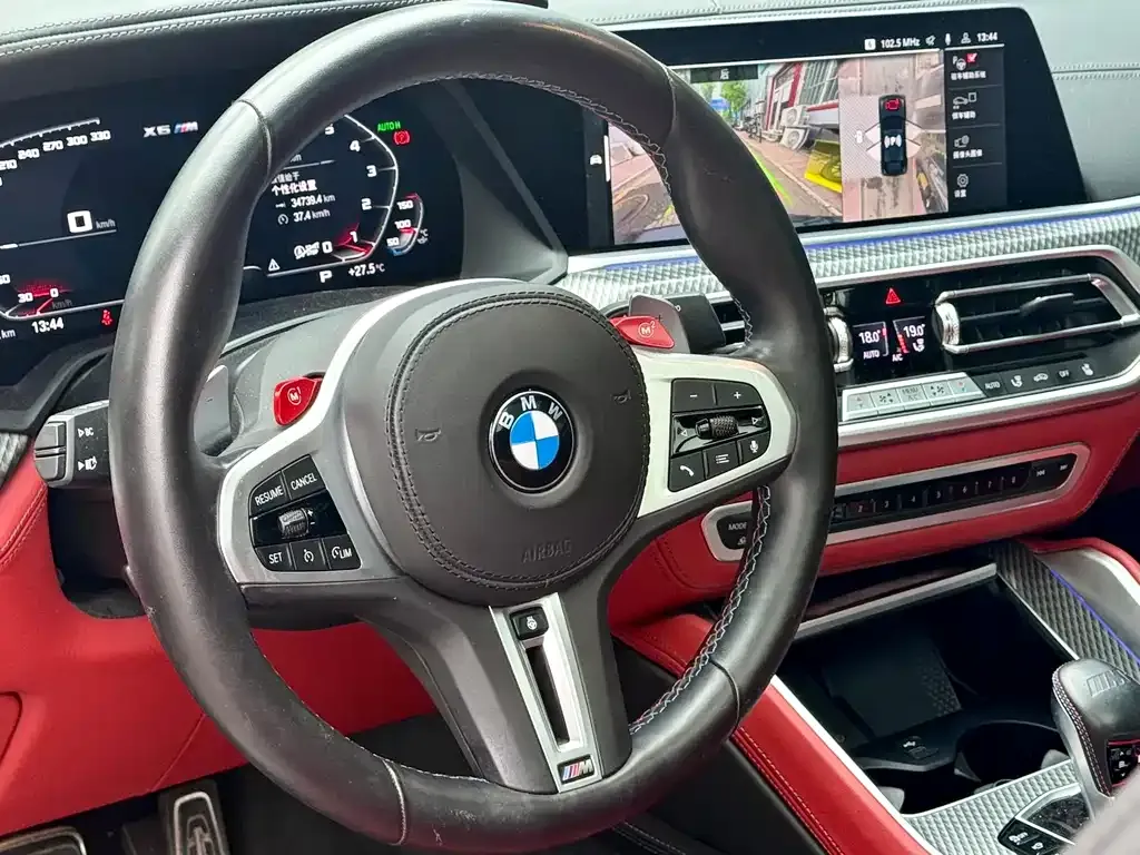 BMW X6 M 2023 из CN, фото 3