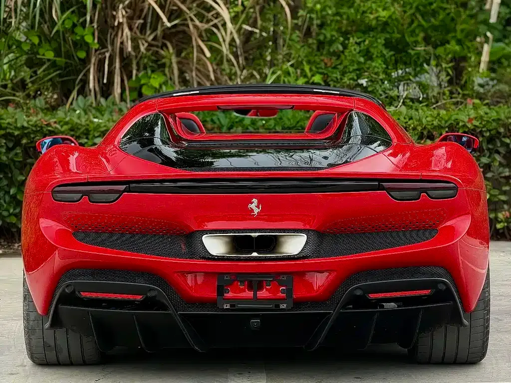 Ferrari 296 — фото 7
