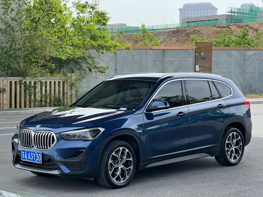 BMW X1 — фото 1