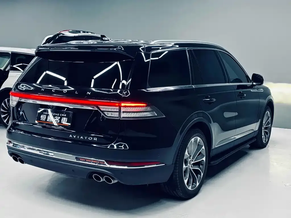 Lincoln Aviator — фото 7