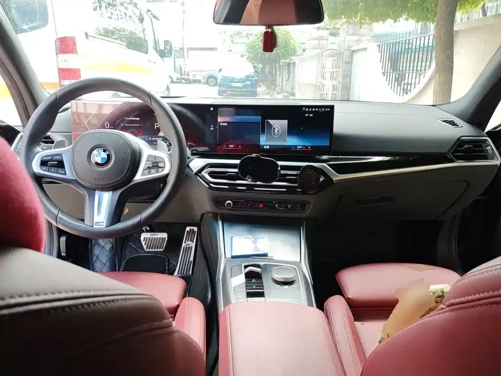 BMW 3 Series 2023 из CN, фото 8