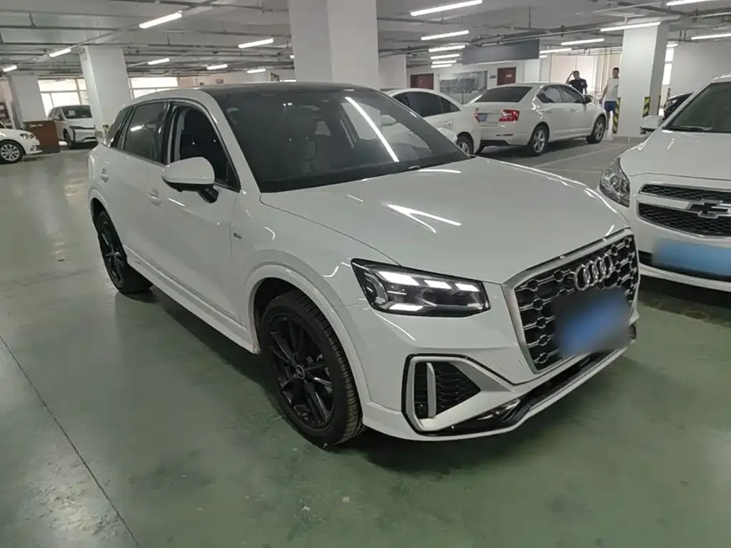 Audi Q2L 2022 из CN, фото 2